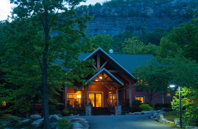 Minnewaska Lodge