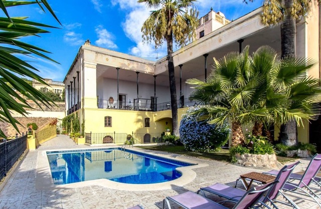 Miriam Mansion Banyeres Reg 74 -