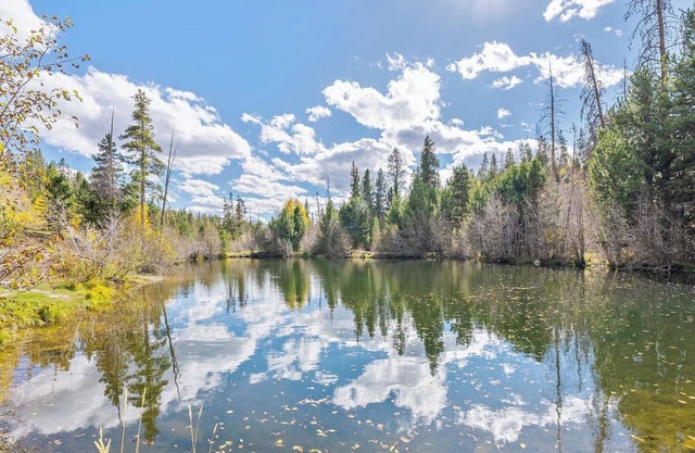 Mirror Lake Lodge | Pool | Hot Tub | Snowmobiling