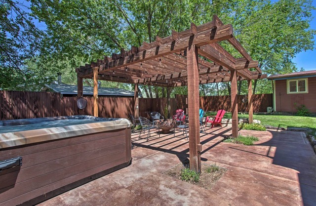 Moab Getaway w/Ample Parking, Walk to Main Street