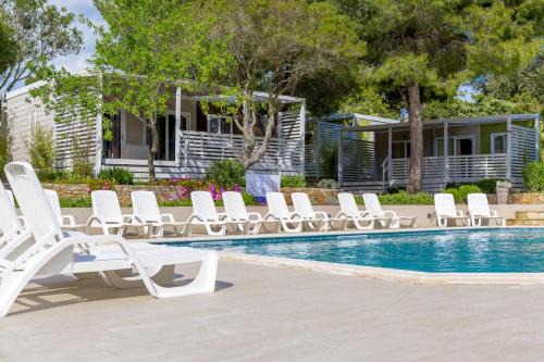 Mobile Homes Peškera