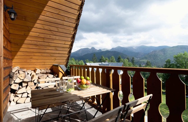 Mocarni 4A | Highlander Apartment | View