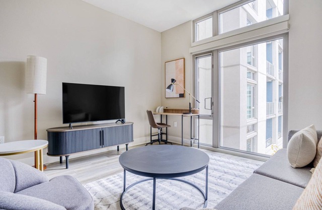Mod Mission Bay 1BR w/Gym & Pool, walk to Caltrain & Muni, by Blueground