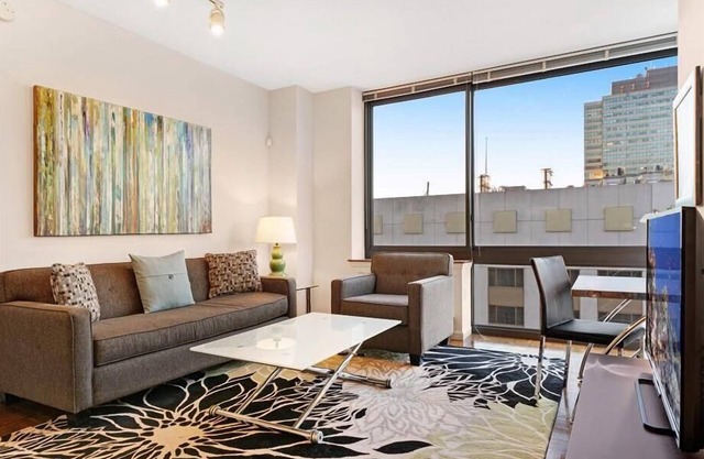 Modern 1BR | Full Kitchen | W/D | NYC Views | by GLS