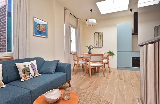 Modern 2 bedroom apartment near Scheveningen beach