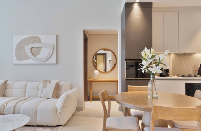 Modern 2 BR Apartment near Dubai Butterfly Garden