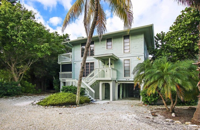 Modern 2BR Home with Built-In Bunks & Steps to Beach and Village