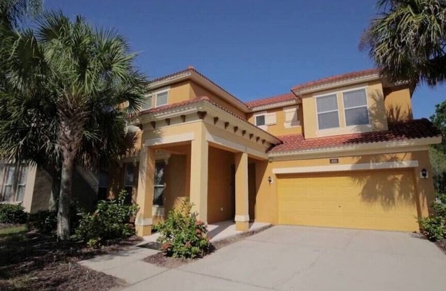 Modern 4-Bedroom Villa with Pool, Spa, Game Room & BBQ – 20 Min to Disney