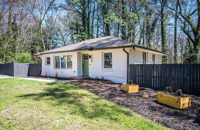 Modern 5BR Near West Midtown+Fire Pit+Pet Friendly