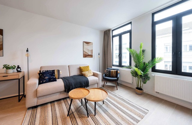 Modern 6-Guest Apartment in Central Antwerp