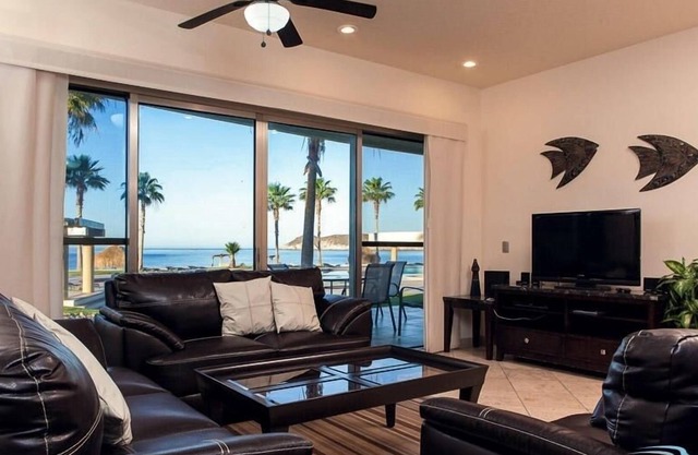 Modern and fully appointed luxury resort 3 BR Condo - Playa Blanca by RedAwning
