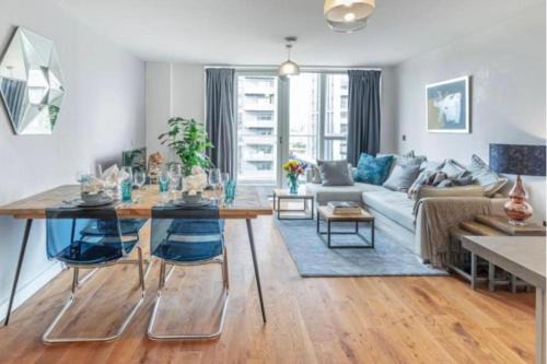 Modern Apartment close to the subway in London