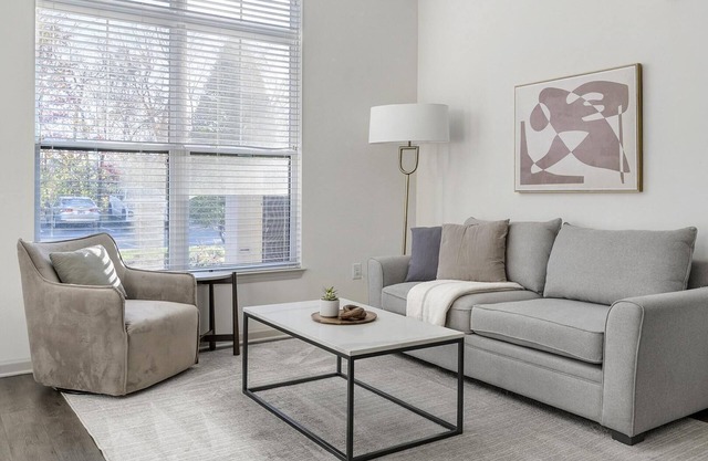 Modern Apartment in Prime Location (ID9302X17)