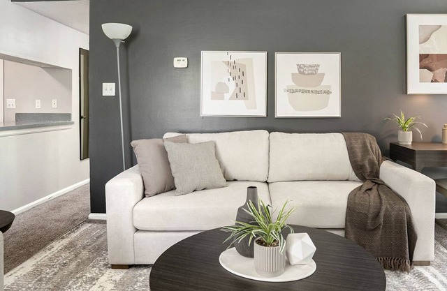 Modern Apartment in Prime Location (ID9601X62)