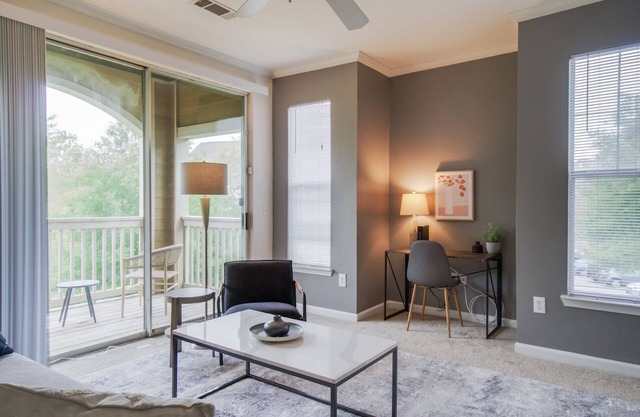 Modern Apartment in Prime Location (ID7304)