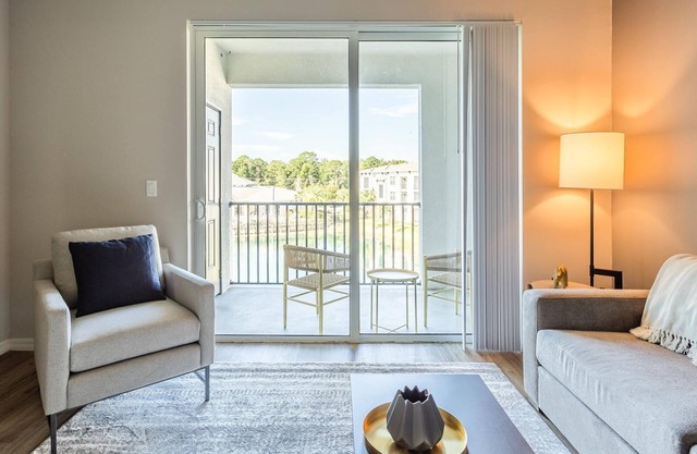 Modern Apartment in Prime Location (ID8616X10)