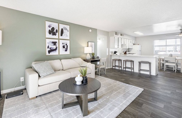 Modern Apartment in Prime Location (ID1197X171)