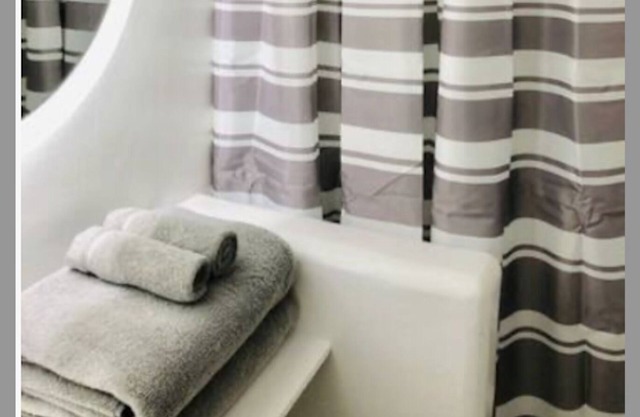 Modern Beachfront Guest Suite