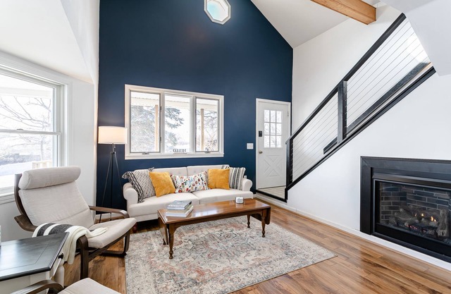 Modern Canandaigua Farmhouse Near FLX Wineries