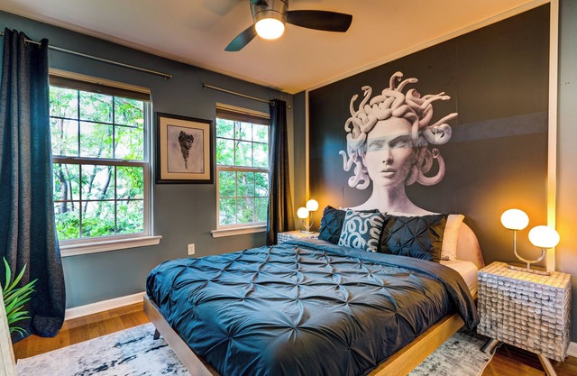 Modern-Chic Living in the Heart of Center City