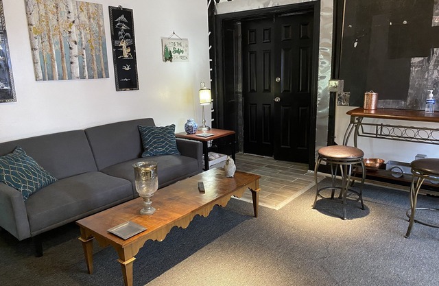 Modern Classic Suite in Downtown Camden