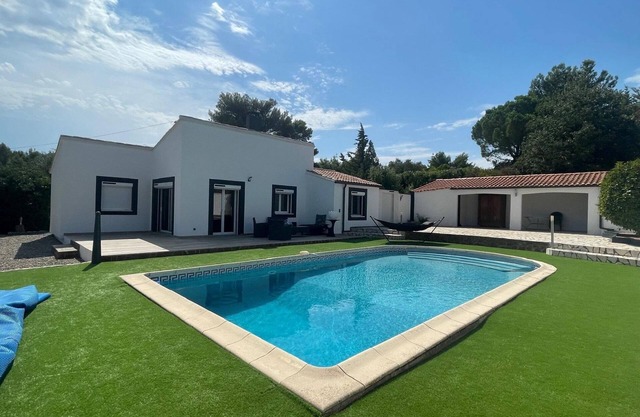 Modern Comfort in Minervois