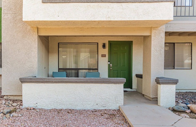 Modern, Comfy HOME near ASU & PHX airport