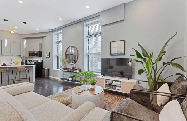 Modern Condo Oasis in the Heart of Chicago