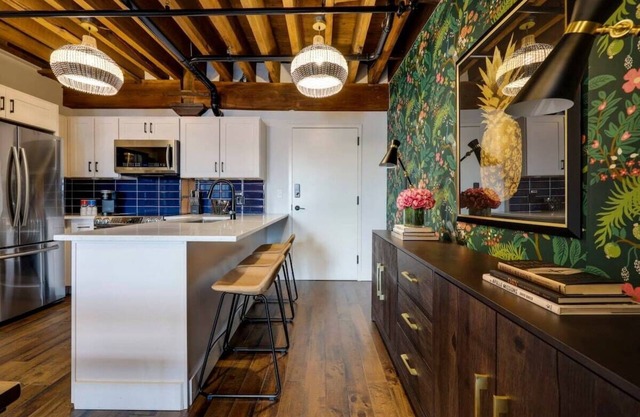 Modern Condo-Pool/Gym-5min DT-Sleeps 4-Honky Tonks