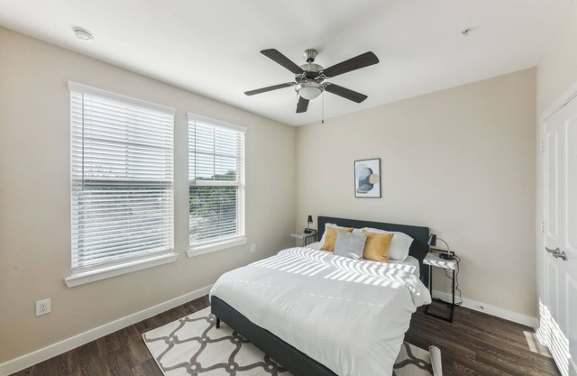 Modern Design I 2bd/2bth I Properties by Preston
