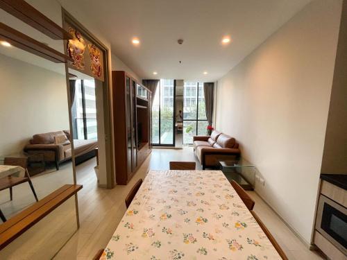 Modern downtown apartment in chidlom