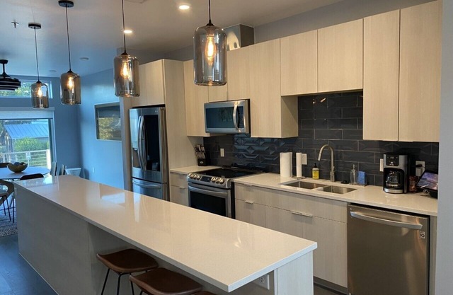 Modern East Austin Condo in Great Location