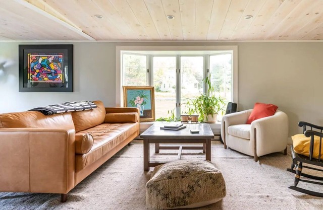 modern farmhouse nestled in the Catskills