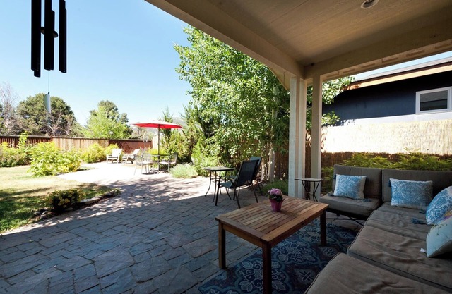 Modern Home 2 Miles from Downtown DGO - Pet Friendly - Fenced Yard (30+ Day)
