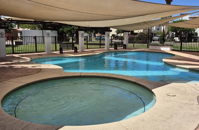 Modern House w/Wifi/alberca, Airport & Consulate in Hermosillo