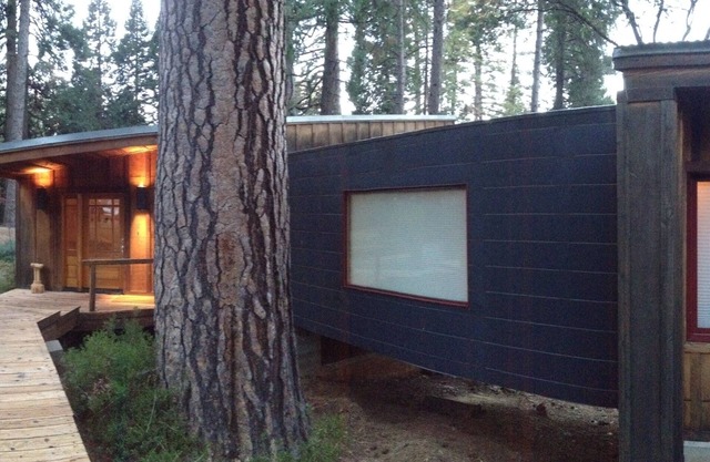 Modern lives in historical setting