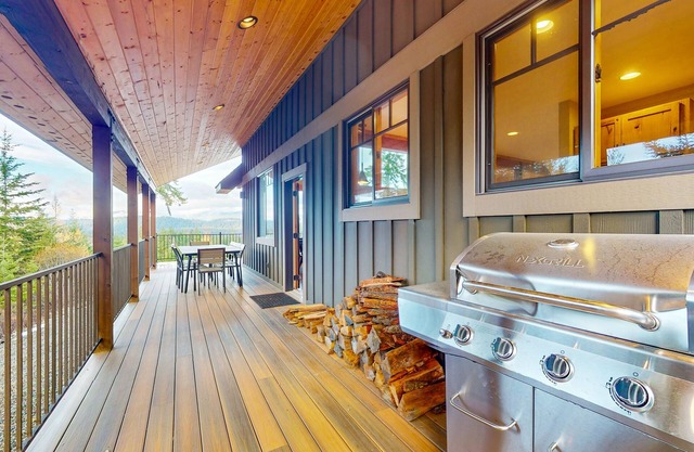 Modern mountain home with two cabins, hot tub & stunning views