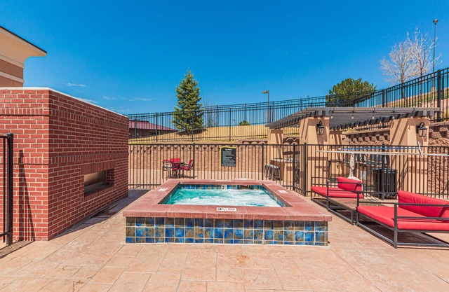 Modern Mountain view very clean