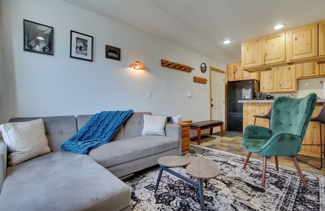 Modern Mountain-View Condo at Big Sky Resort!