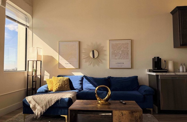 Modern New York-Style Retreat 10min to Disneyland