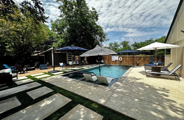 Modern Oasis w/Heated Pool