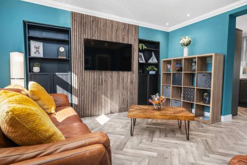 Modern & Peaceful 2BR Home - Free Parking