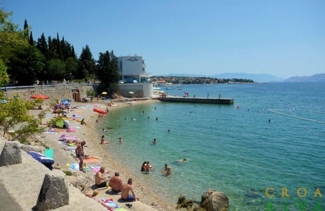 Modern pool villa near the beach!