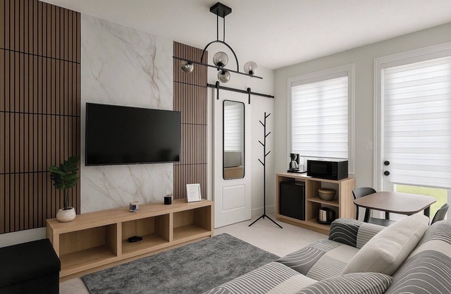 Modern Private Suite with sofabed. Prime location in Vaughan, 5Min to Wonderland