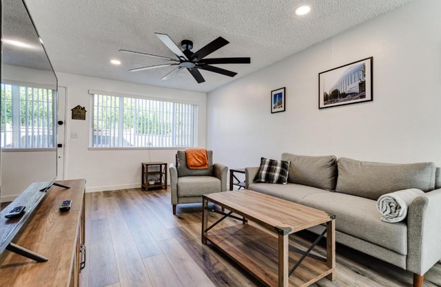 Modern Retreat near UofO, Autzen Stadium, Amazon Park #2