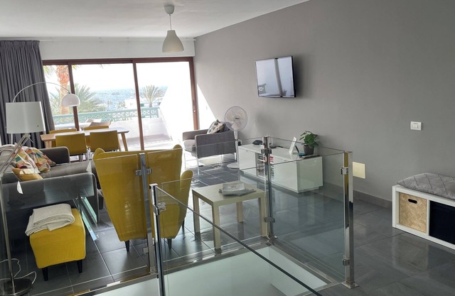 Modern, spacious apartment with sea-view, centrally located, near beach & shops.