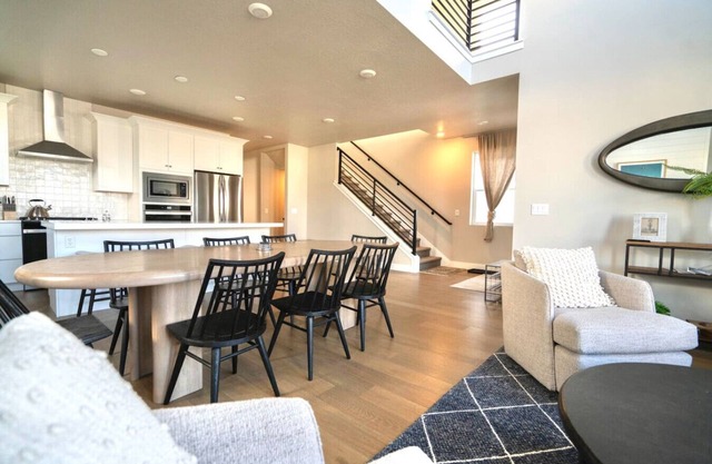 Modern & Spacious Park City home