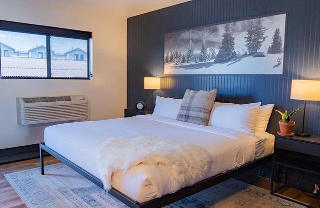 Modern Stay Near Downtown Winter Park with Hot Tubs & Gym Access