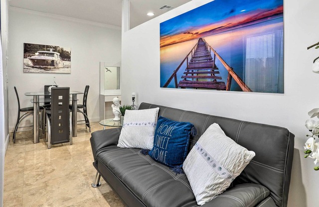 Modern Studio Apartment in West Miami!