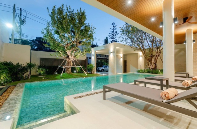 Modern Tropical Pool Villa - Saiyuan